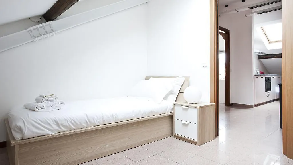 Italianway-Bressanone Apartment Milan